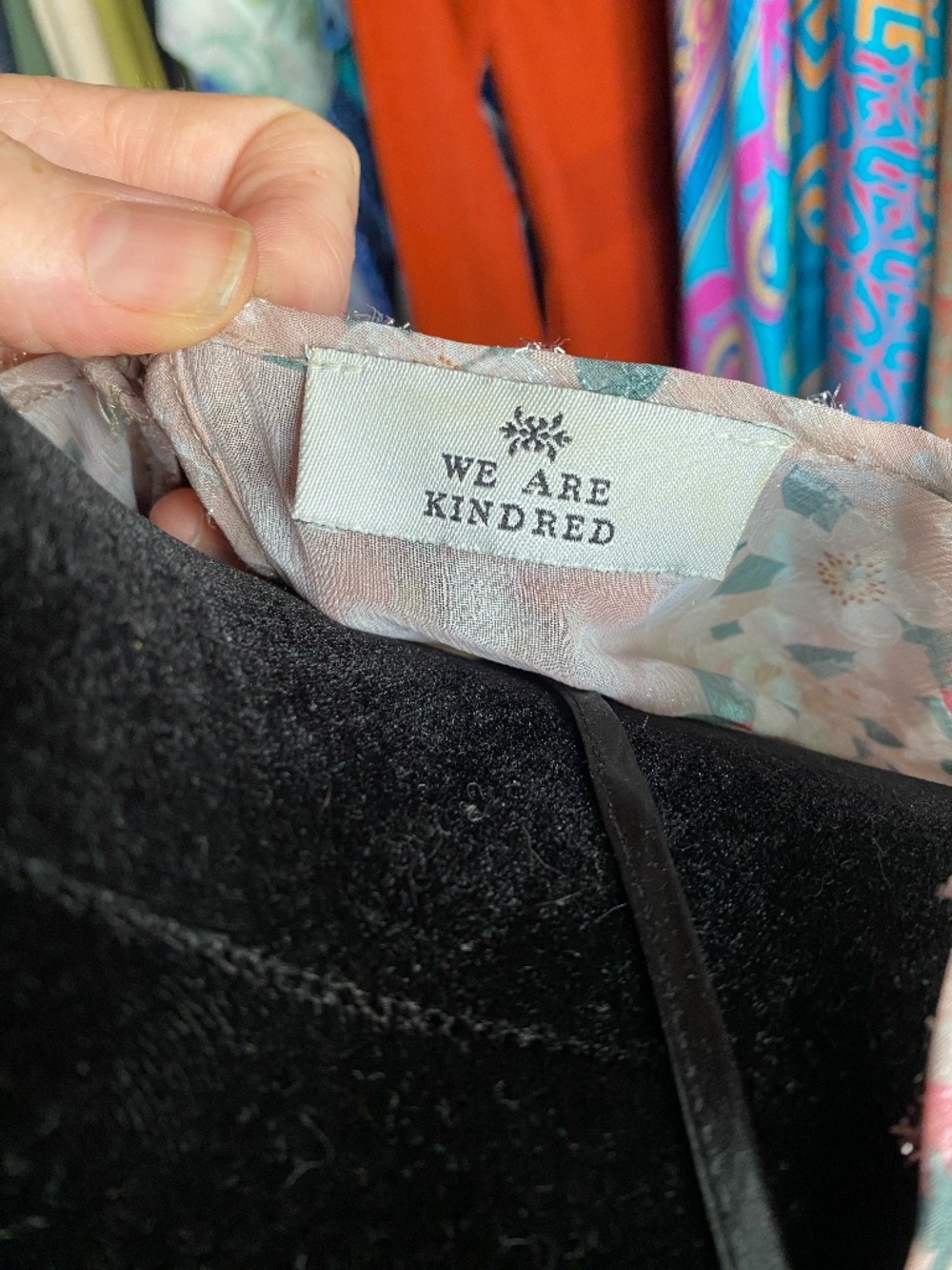 WE ARE KINDRED Pippa Shirred Floral Metallic Long Sleeve Midi Dress - Picture 2 of 6